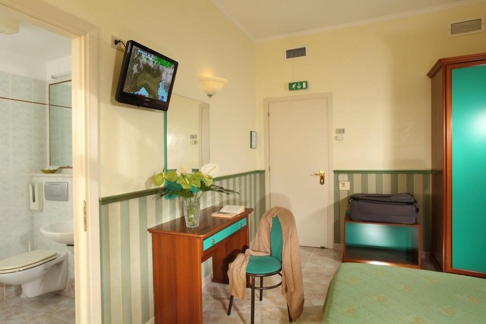 Hotel Dorica Ρώμη Εξωτερικό φωτογραφία
