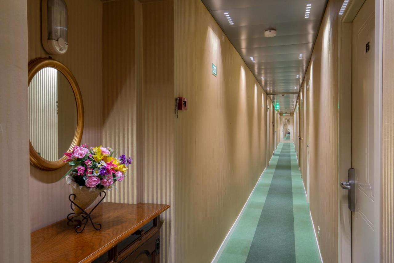 Hotel Dorica Ρώμη Εξωτερικό φωτογραφία